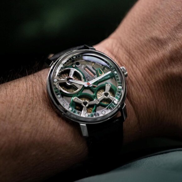 Accutron Electrostatic Spaceview 2020 Gray/Green 2ES6A001 - Picture 6 of 13